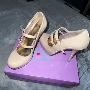 Tan heels, only used once